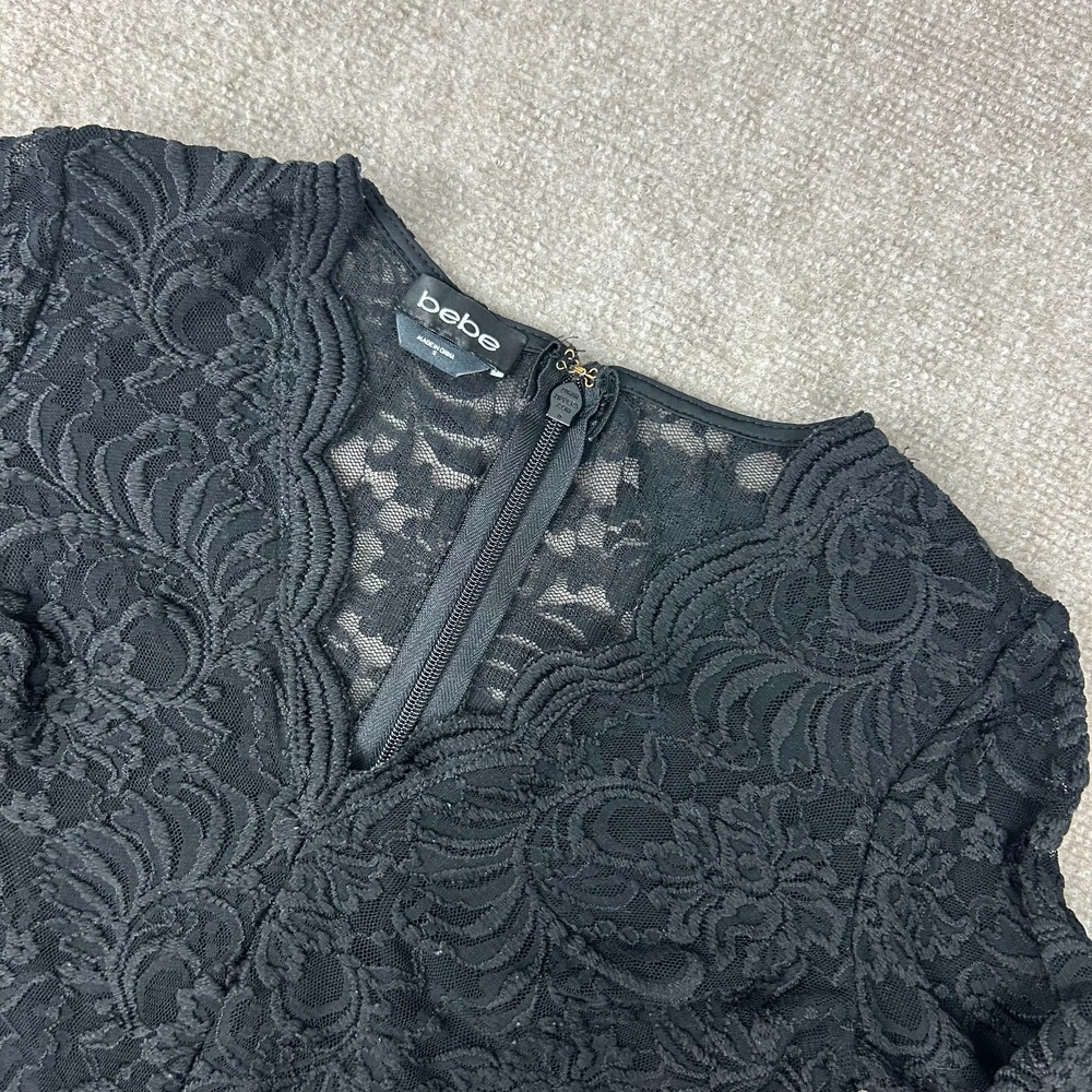 Bebe Cropped Top Womens Small Black Floral Lace Overlay Lined V Neck Back Zip